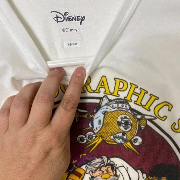 Disney Kid's Strange World Avalonia Geographic Society Venture Beyond  Large - Picture 7 of 7